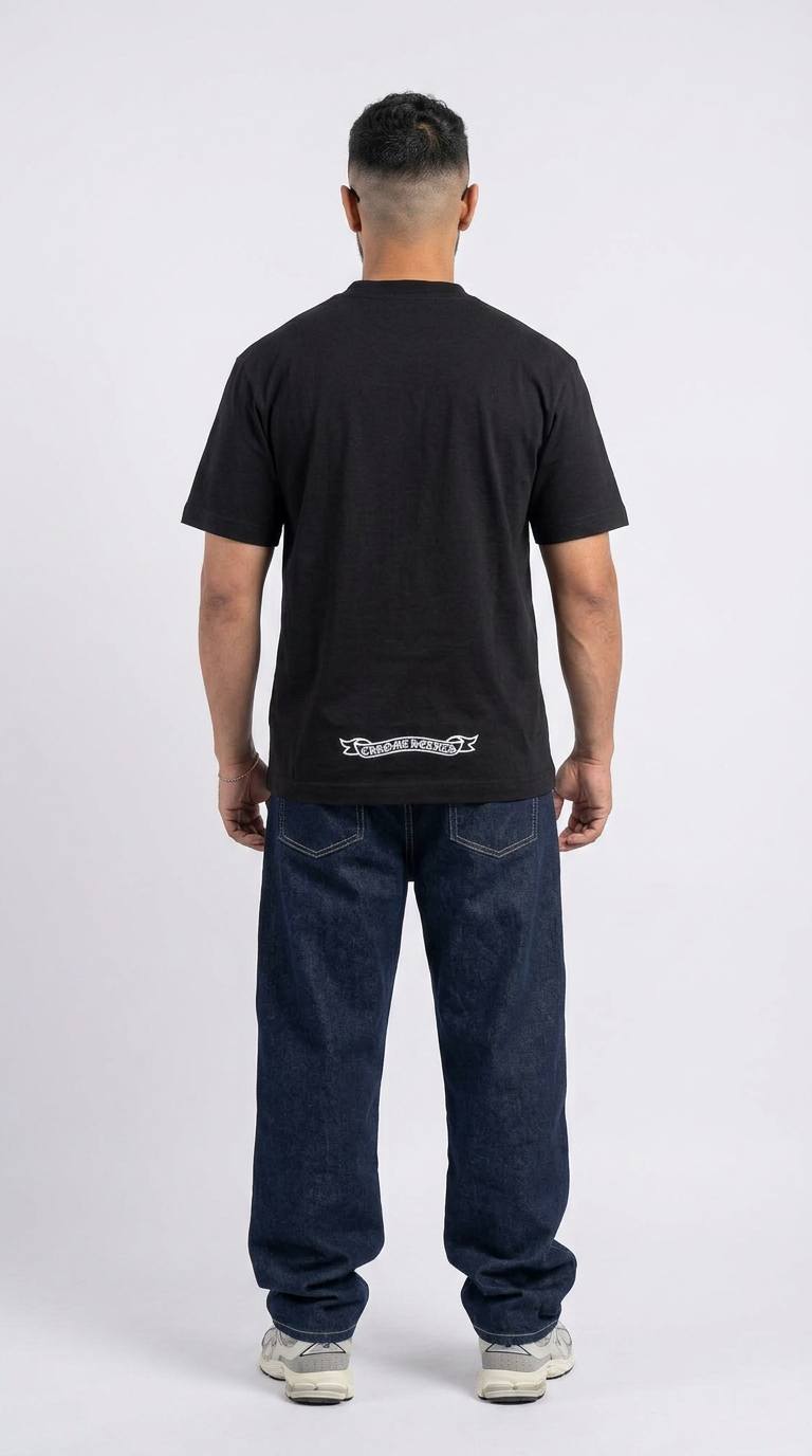 BLACK T-SHIRT