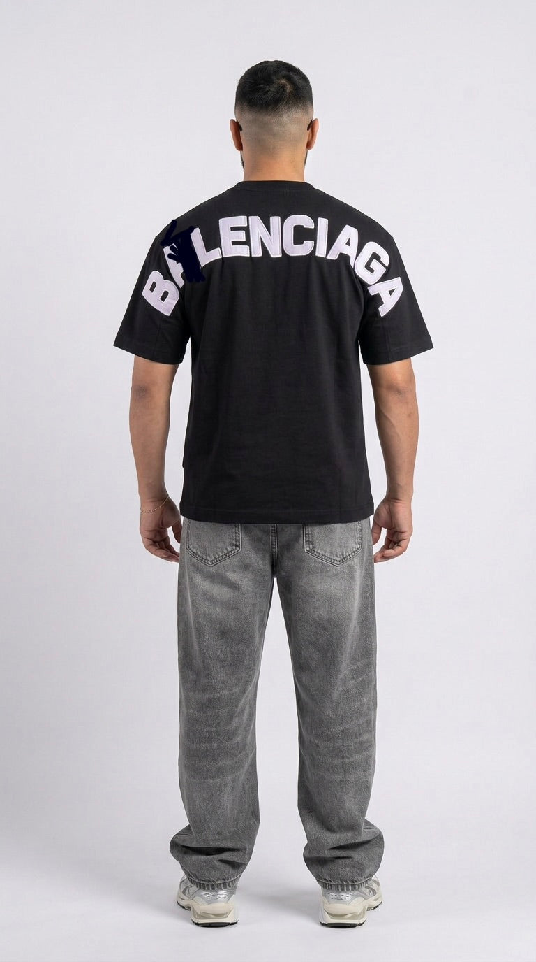 BLACK T-SHIRT