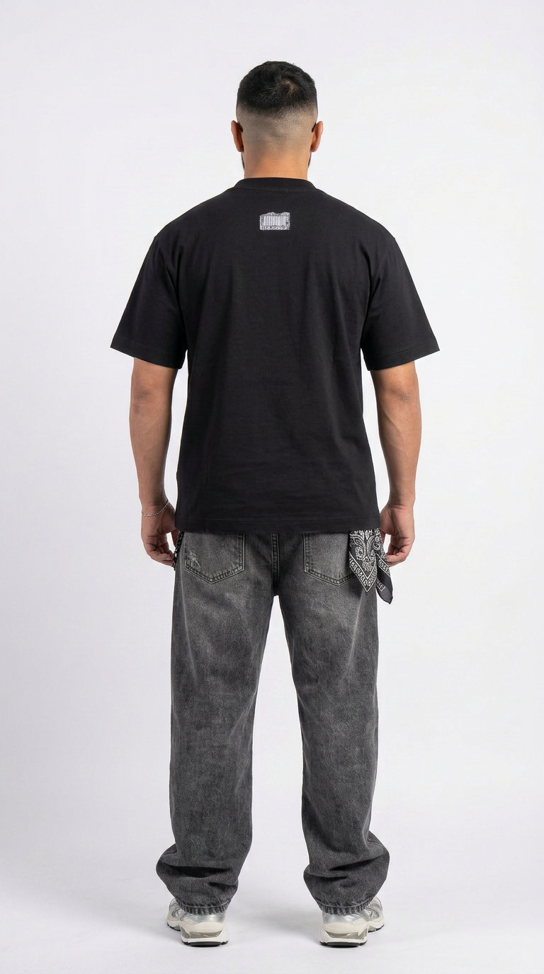 BLACK T-SHIRT