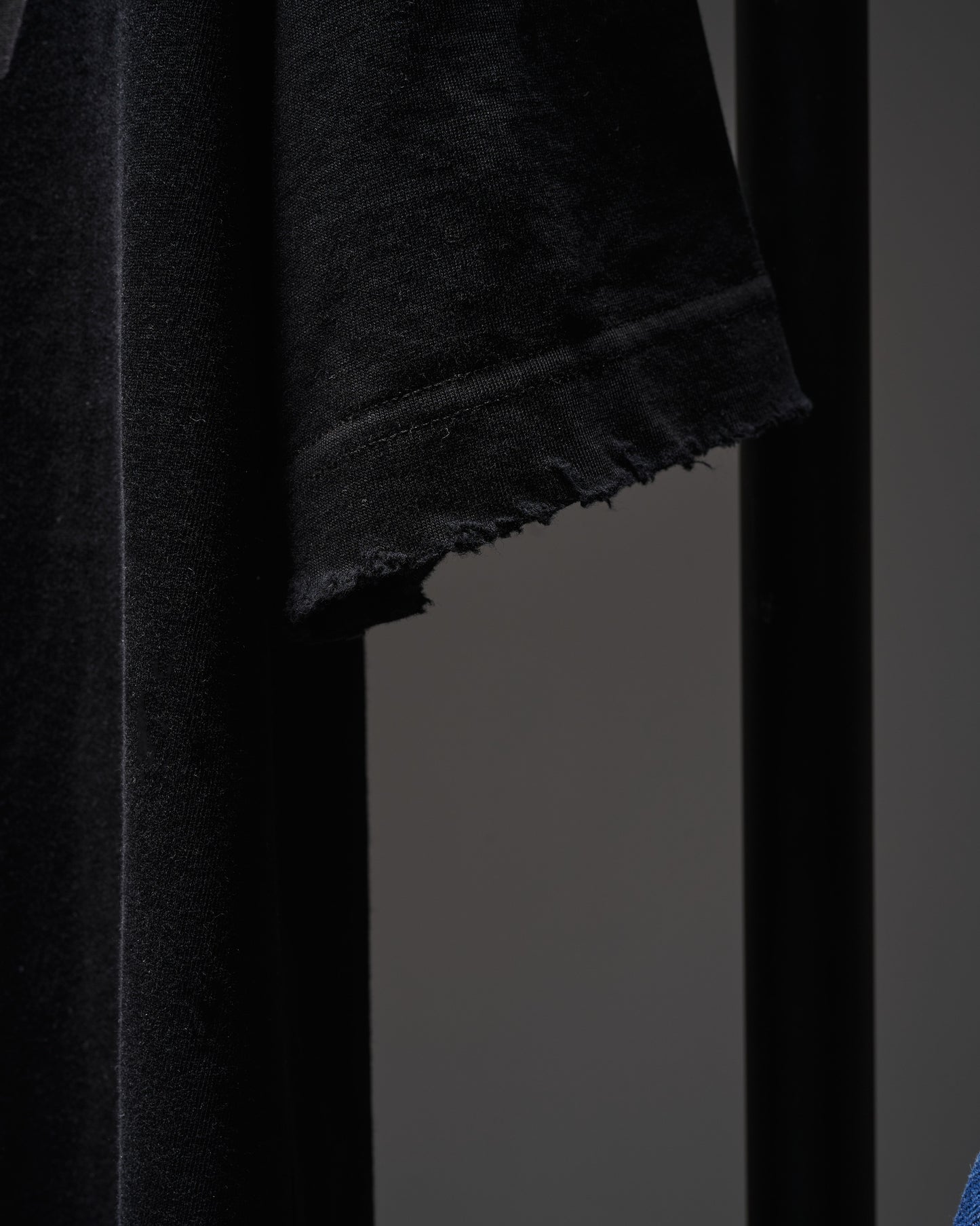 Black T-SHIRT